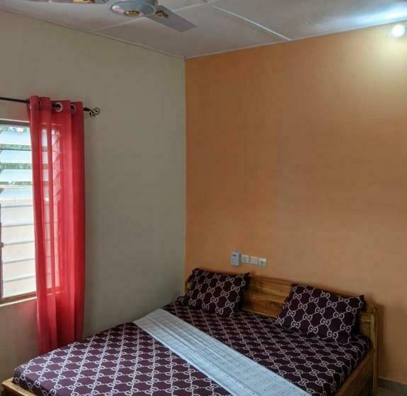 اتاق استاندارد, Bm Akwaba