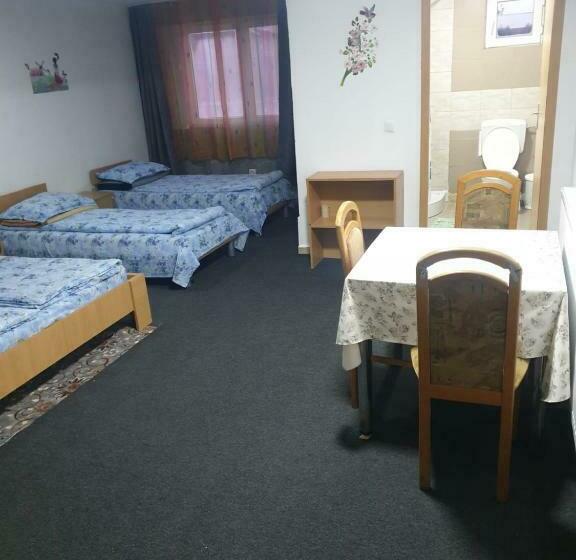 اتاق استاندارد چهار تخته, Mya