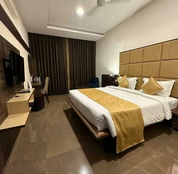 Executive-sviitti, High Rise Regency