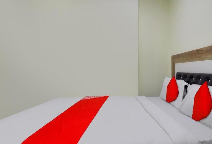 غرفة كلاسيكية ثلاثية, O Shazeb International