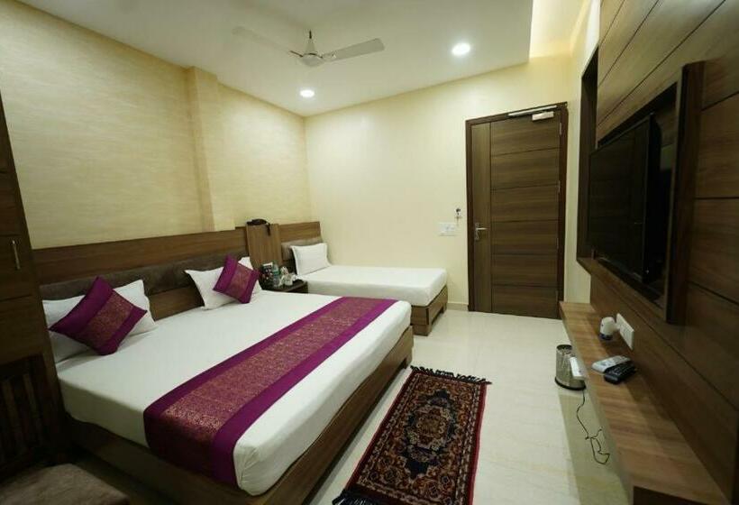 Chambre Familiale, Swaran