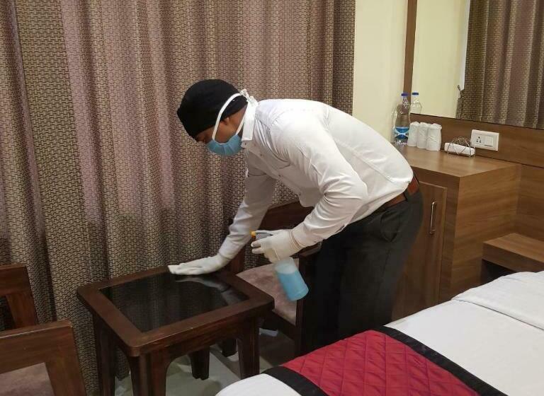 Chambre Deluxe, Swaran