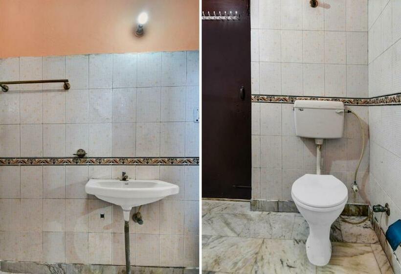 スタンダードルーム, Oyo Flagship Galaxy Guest House