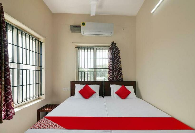 トリプルクラシックルーム, Oyo Flagship Peacock Inn