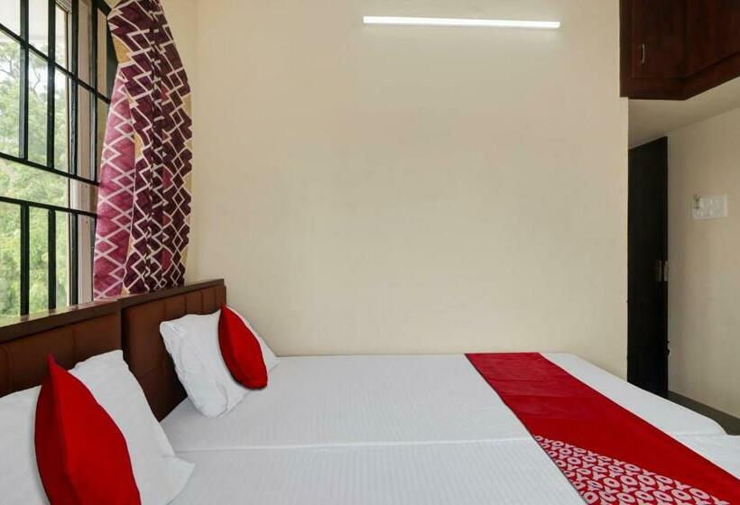 Трехместный Номер Классика, Oyo Flagship Peacock Inn