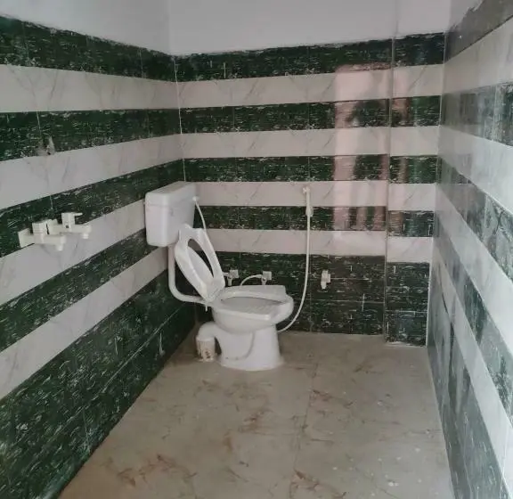 ファミリールーム, Shubhadra Guest House
