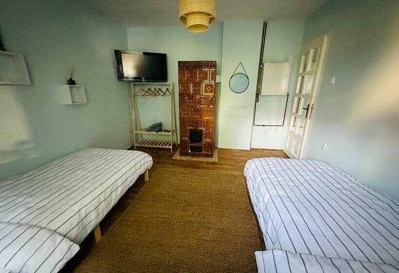 غرفة قياسية, Greenery Home