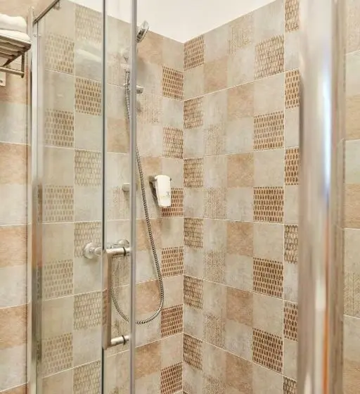 デラックススタジオ, Excelsior Apartaments Mamaia Nord