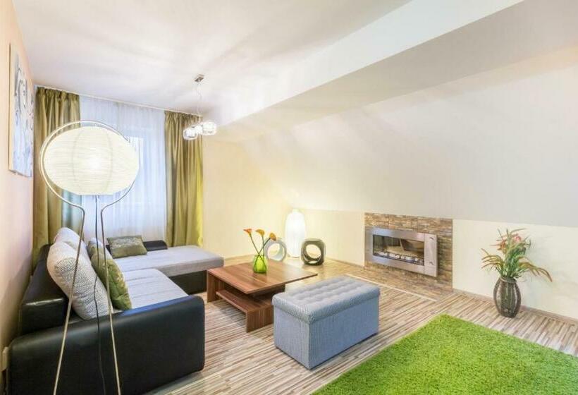 Апартаменты 1 Спальня, Sipox