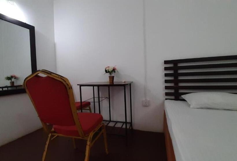 스탠다드 룸, Aloka Hotel & Receptions   Hotel & Restaurant