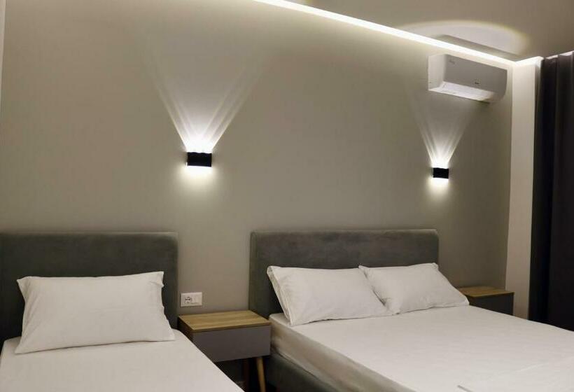 סטודיו משפחתי, David S Studio Stays