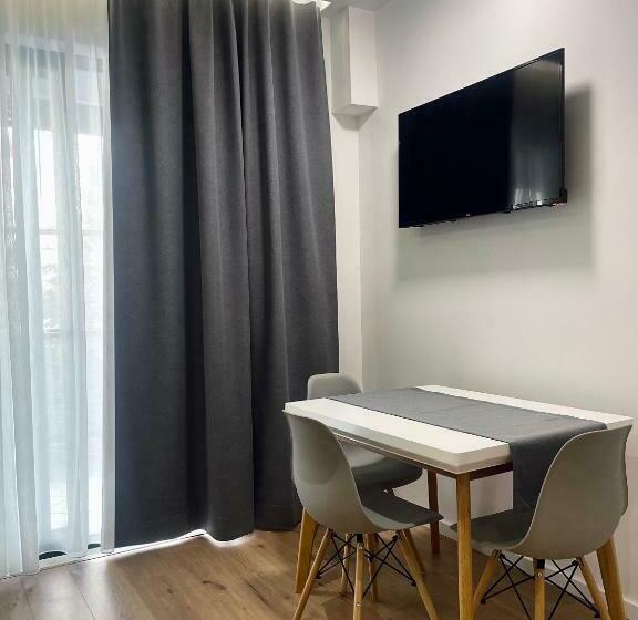 דירה בת חדר שינה 1 עם מרפסת, David S Studio Stays