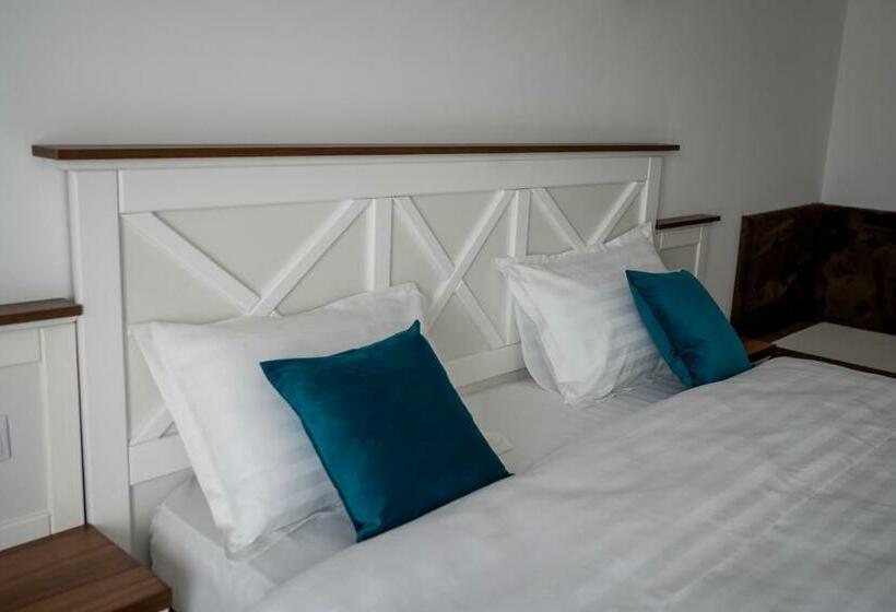 발코니 디럭스 룸, Evergreen Chalet