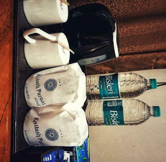 חדר דלוקס, Kailash Parbat