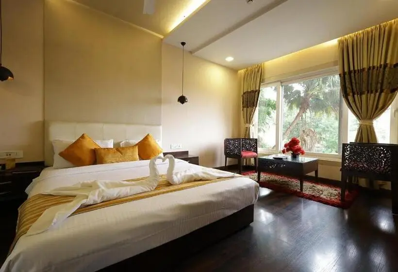 Suite Supérieure, Kailash Parbat