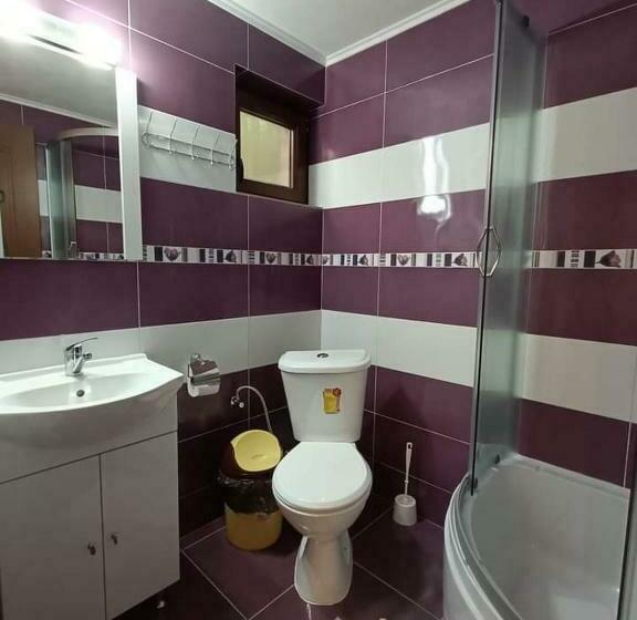 Номер Стандарт с Балконом, Cabana Inima Munților