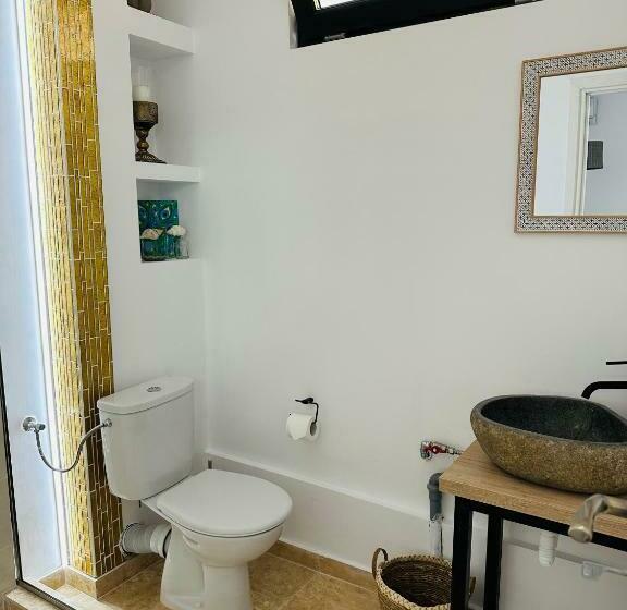 اتاق استاندارد, Saga Proprietate Administrata De O Gazda Particulara