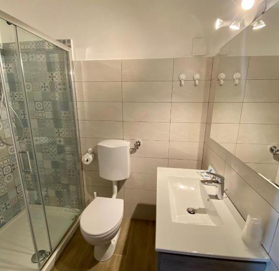 4인용 스탠다드 룸, Bed & Breakfast Alex