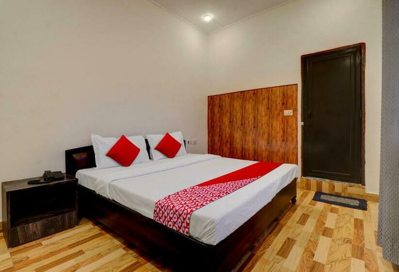 Camera Tripla Classica, Oyo Flagship Saffron Inn