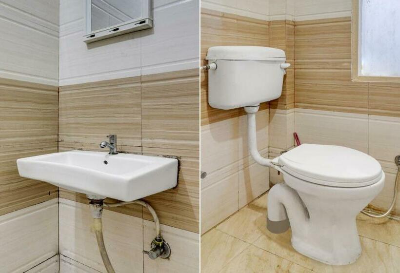 Camera Tripla Classica, Oyo Flagship Saffron Inn