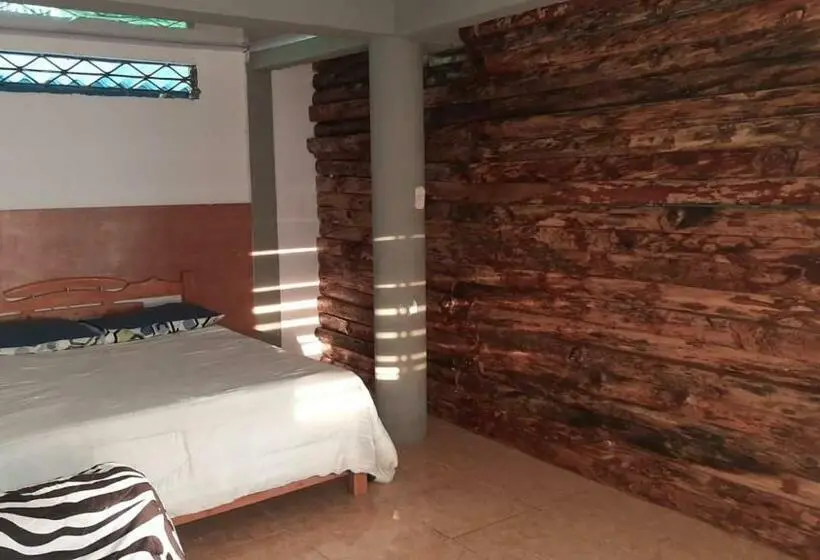 デラックスルーム, Mountain View Hostel