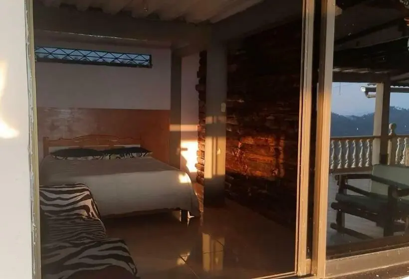 デラックスルーム, Mountain View Hostel