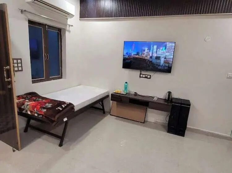 Deluxe-huone, Goroomgo Kashi Paradise Varanasi