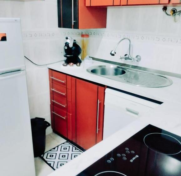 침실 1개 아파트, Jb House