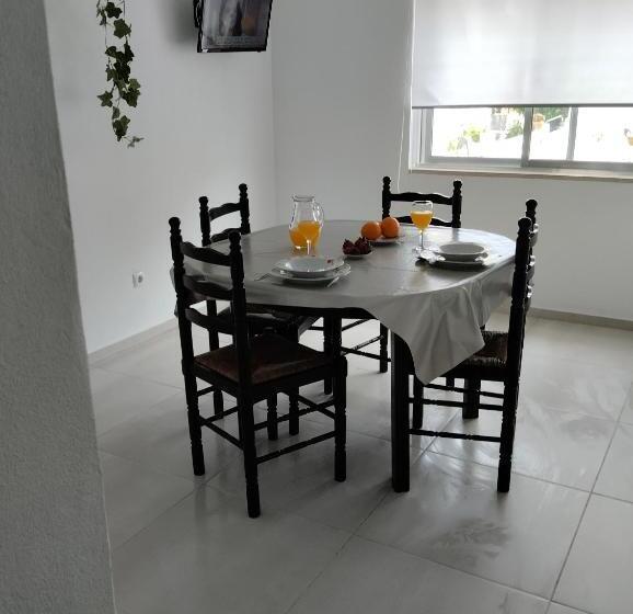 침실 1개 아파트, Jb House