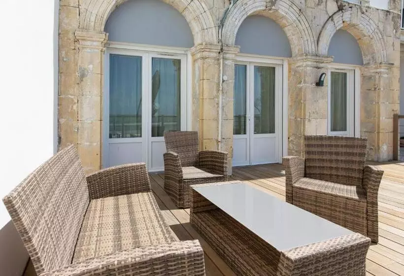 キングサイズベッドのスイートルーム, Beach Hotel   Le Grand Chalet