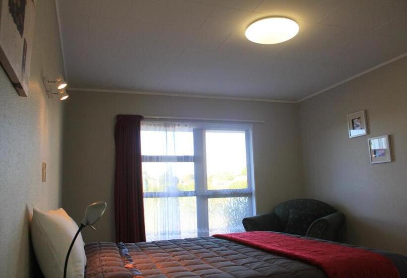 Апартаменты Executive 1 Спальня, Coronation Court Motel