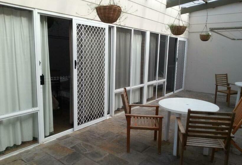 استودیو خانوادگی, Bellum