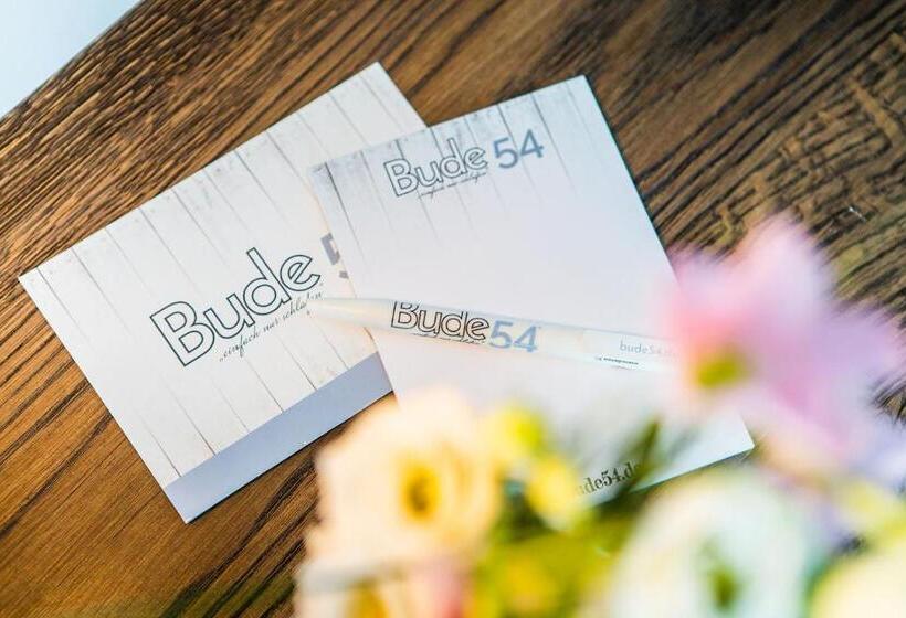 غرفة أساسية, Bude54