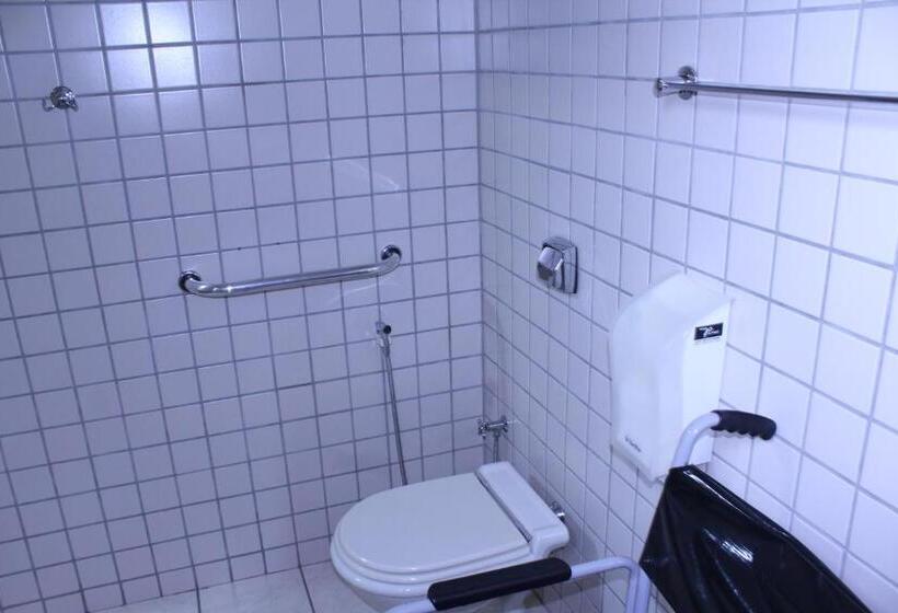 장애인을 위한 스탠다드 룸, Dom Henrique