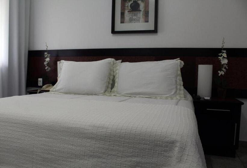 디럭스 룸, Dom Henrique