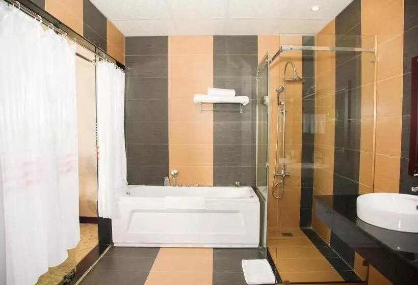 سوییت, Hai Ba Trung Hotel & Spa