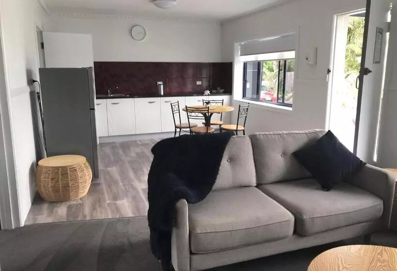 庭の見える１ベッドルームアパートメント, Georges Bay Apartments