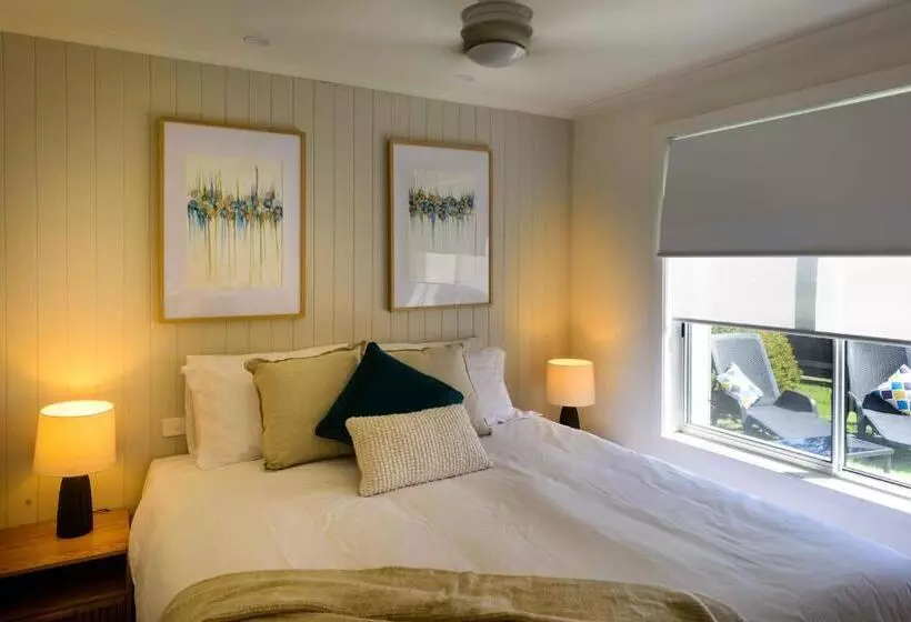 キングサイズベッドのスタンダードルーム, Georges Bay Apartments