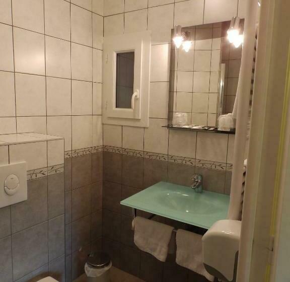 스탠다드 룸, Logis Hôtel Restaurant Les Cévennes