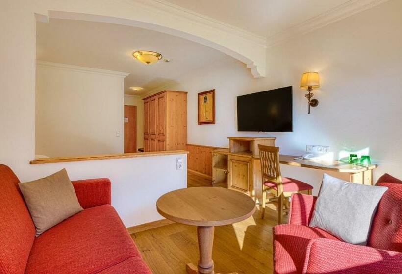 اتاق سوپریور, Kristall