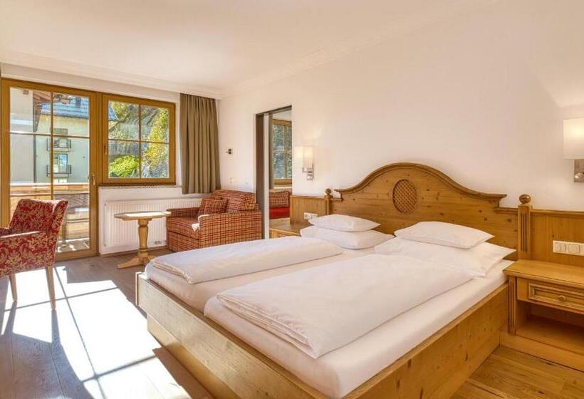 اتاق خانوادگی, Kristall