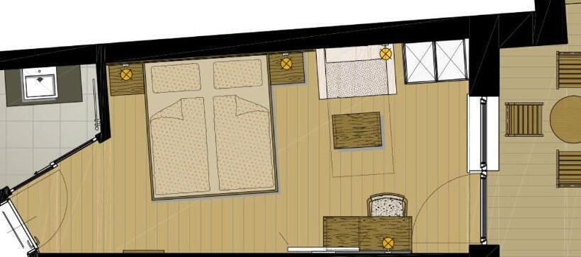 اتاق لوکس, Kristall