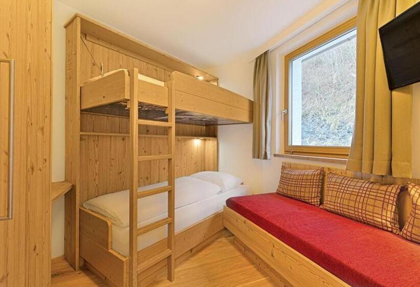 اتاق لوکس, Kristall