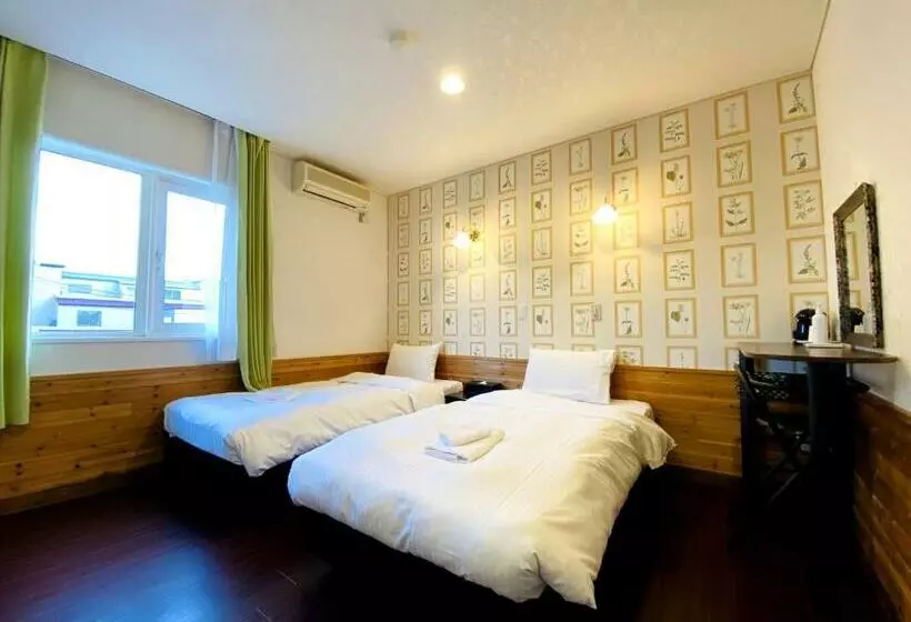 バス共有のスタンダードルーム, Petit Hotel Melon Furano