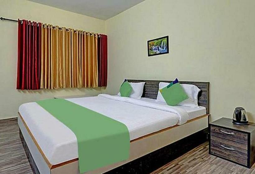 デラックスルーム, Fabhotel Abirami Grand Inn