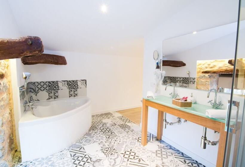 デラックスルーム, Turixant