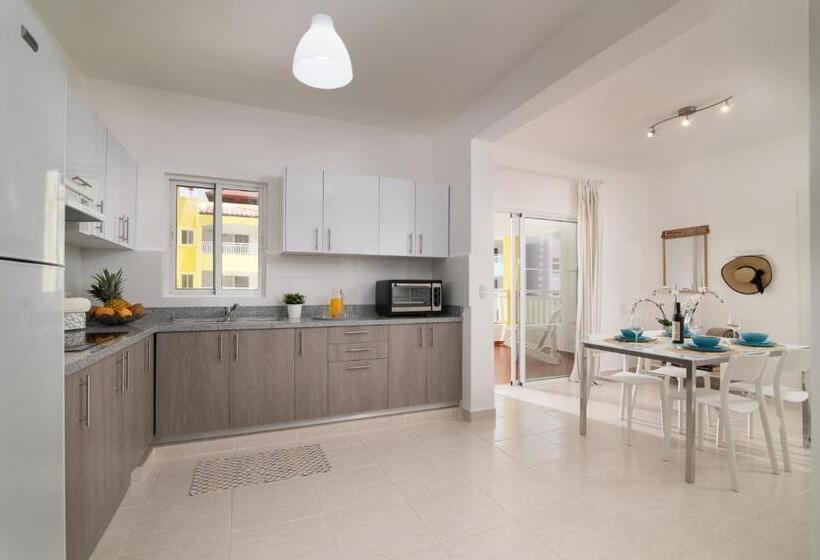 اتاق لوکس با تراس, Los Flamencos Aparthotel Beach Club