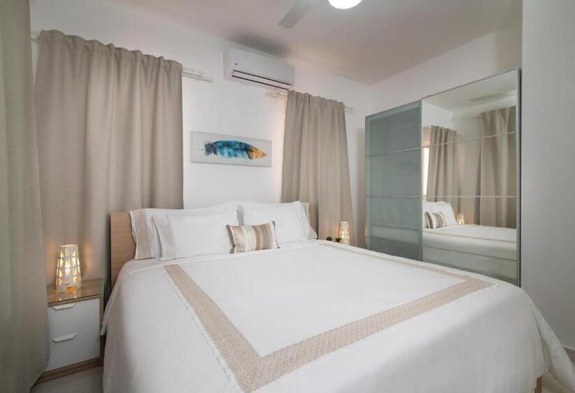 اتاق لوکس با تراس, Los Flamencos Aparthotel Beach Club