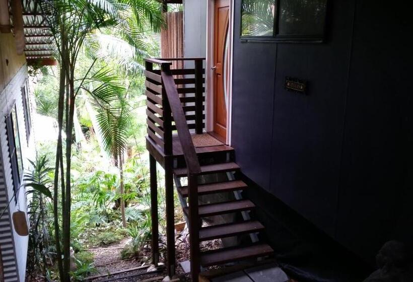 이그제큐티브 룸, Alaya Escape