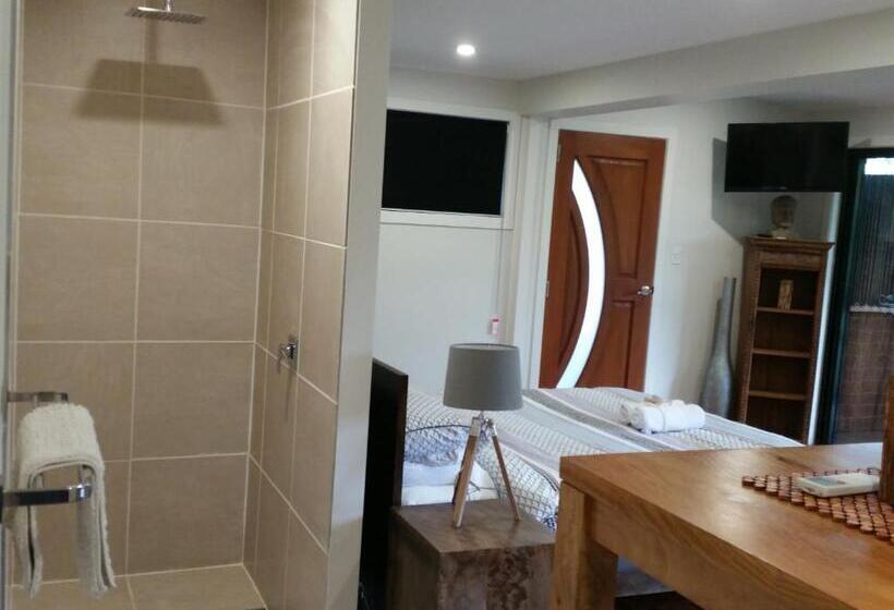 이그제큐티브 룸, Alaya Escape